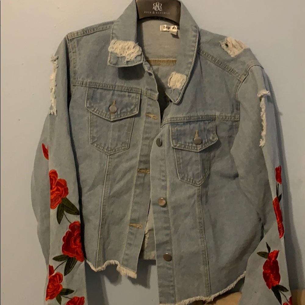 Cropped Jean jacket with embroidered roses & rips